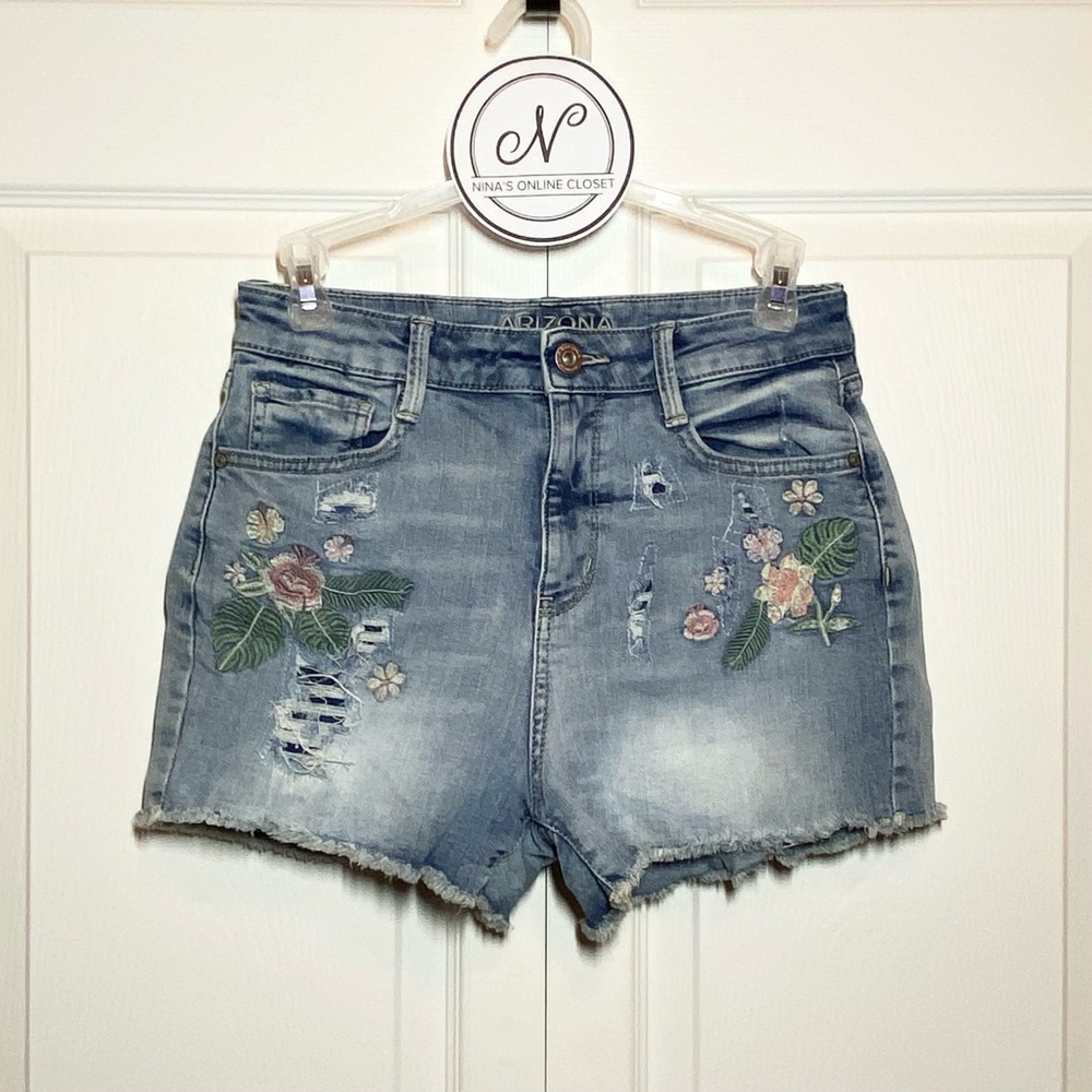 ARIZONA JEAN CO Juniors Denim Jean Shorts Low Rise Blue Size 7
